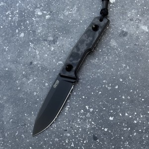 Nóż TRC Knives Urban Tactical Signature Limited Series DLC Elmax Black Camo Carbon Fiber Kydex