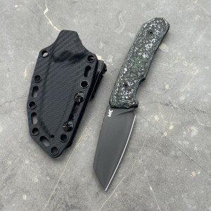 Nóż MK Knives & Tools Flin "Expedition" Black DLC M390 Pines Pike FatCarbon/Black G10 Black Holstex with Carbon Pattern